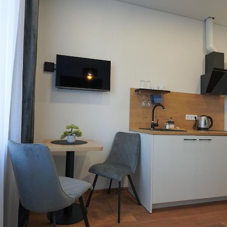 Amber Light Self-Check-In Apartments كاوناس المظهر الخارجي الصورة