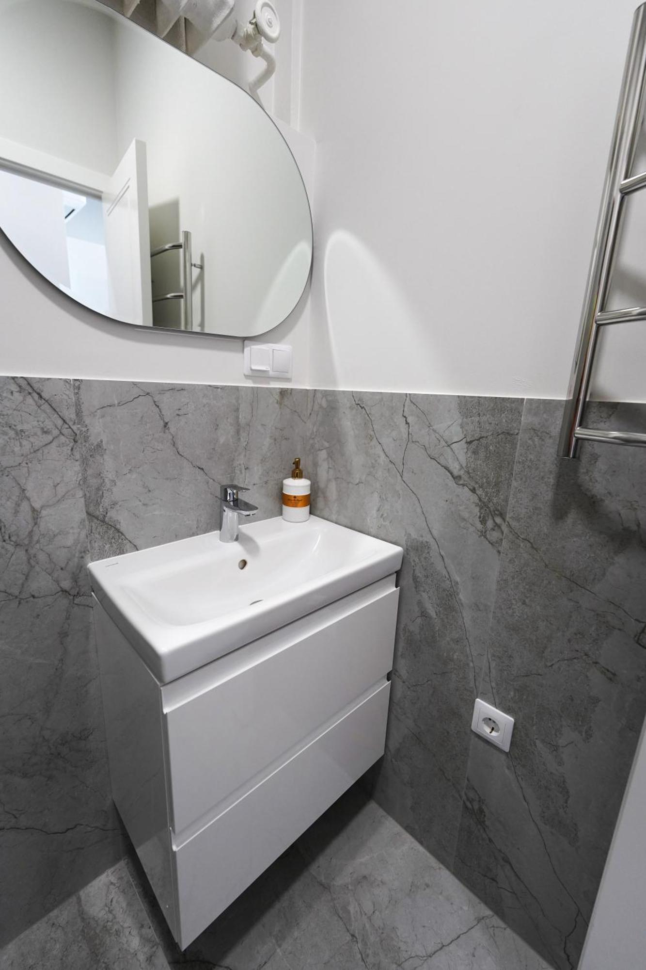 Amber Light Self-Check-In Apartments كاوناس المظهر الخارجي الصورة