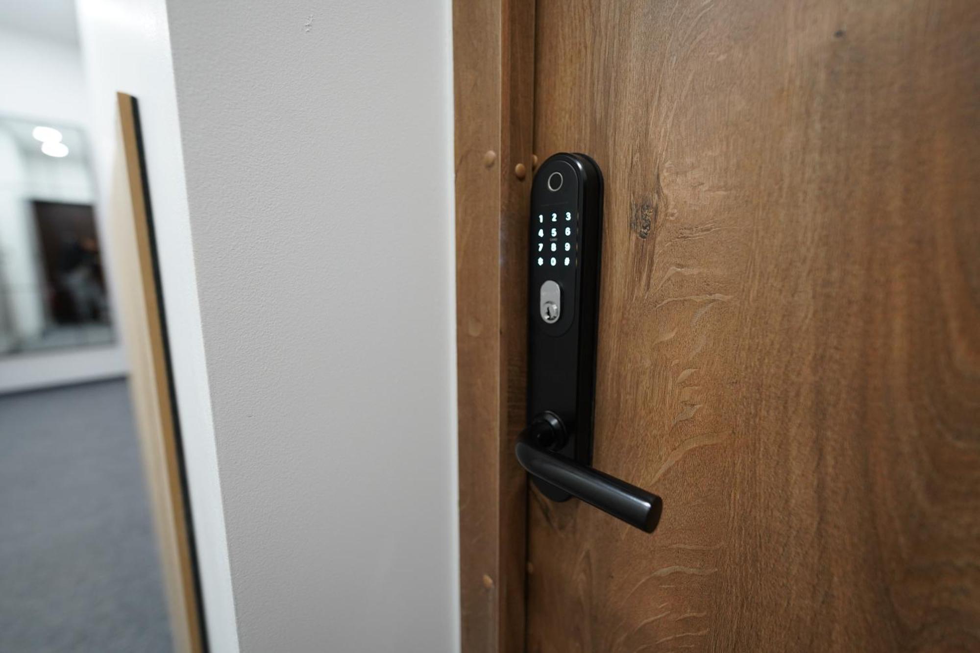 Amber Light Self-Check-In Apartments كاوناس المظهر الخارجي الصورة