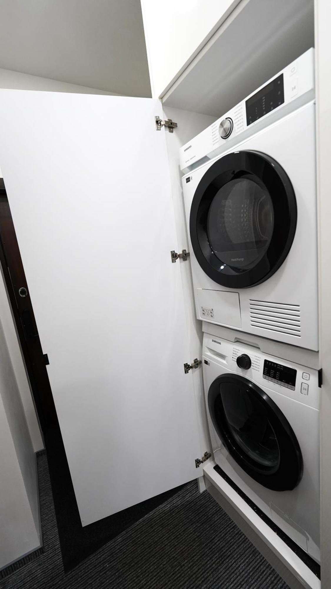Amber Light Self-Check-In Apartments كاوناس المظهر الخارجي الصورة
